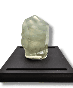 Héjo quartz specimen