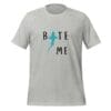 T-shirt unisex con grafica umoristica di squalo "Bite Me" - Heather atletica