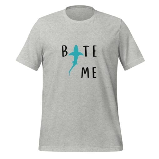 Camiseta unissex com estampa humorística de tubarão "Bite Me" - Athletic Heather